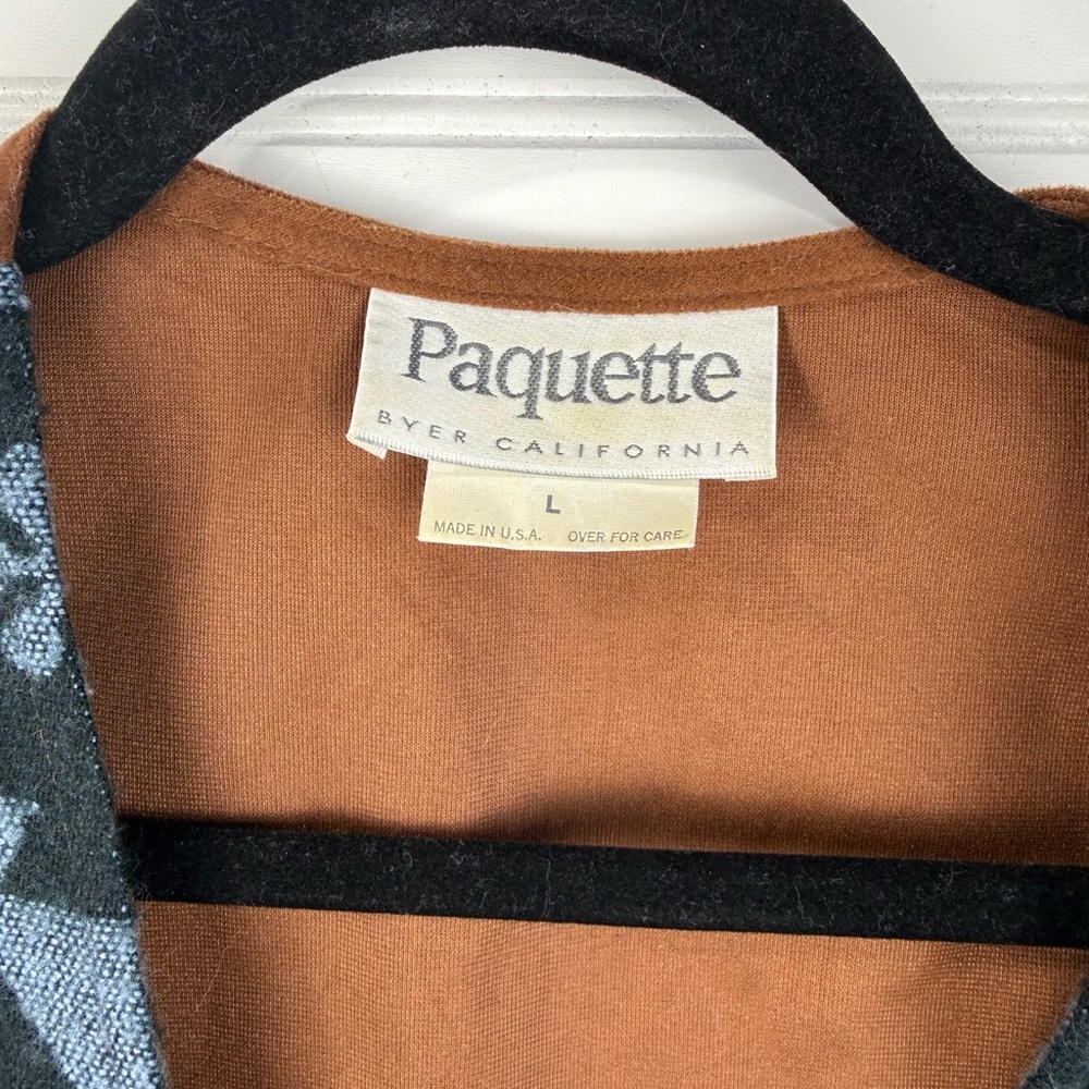 Paquette women’s 90’s western geo Patterned Vest in Brown & Blues. Size large - Picture 4 of 4